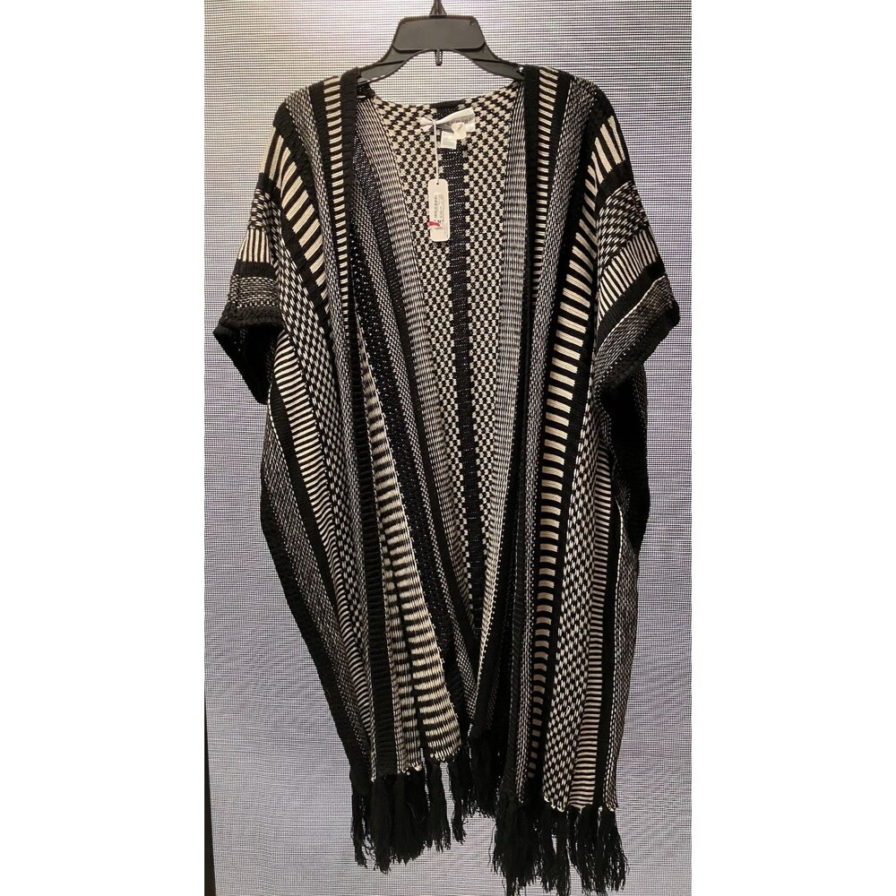 Charming Charlie’s Women’s Black And White Open Front Cardigan One Size Sweater